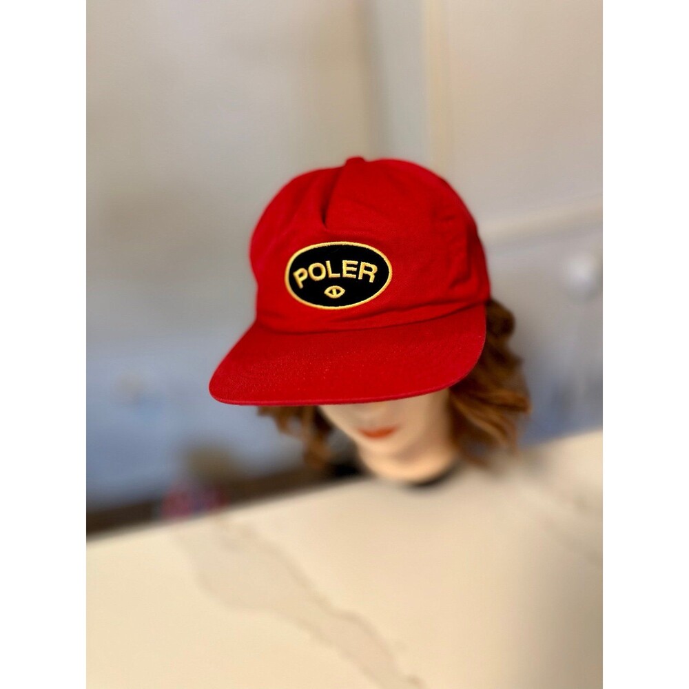 Poler hat
